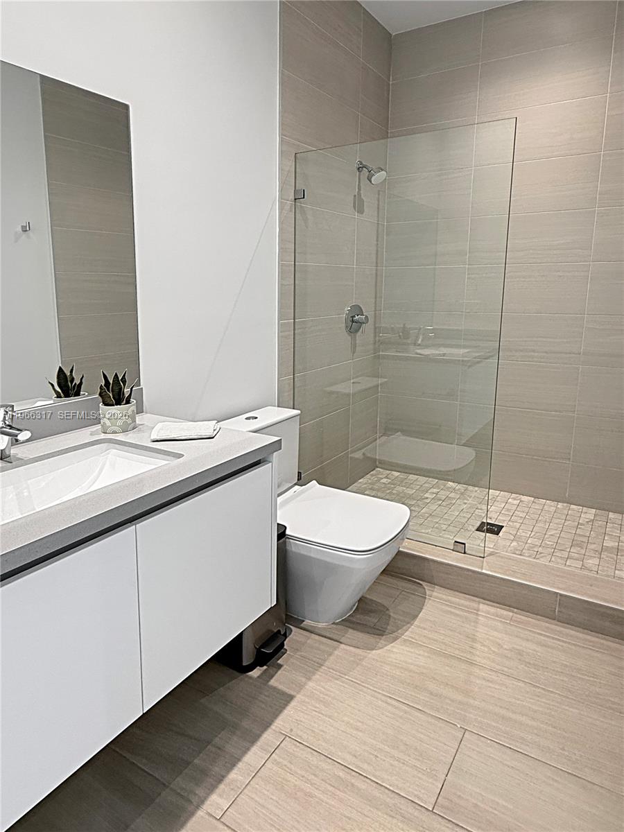 WESTON ESTATES - Residential