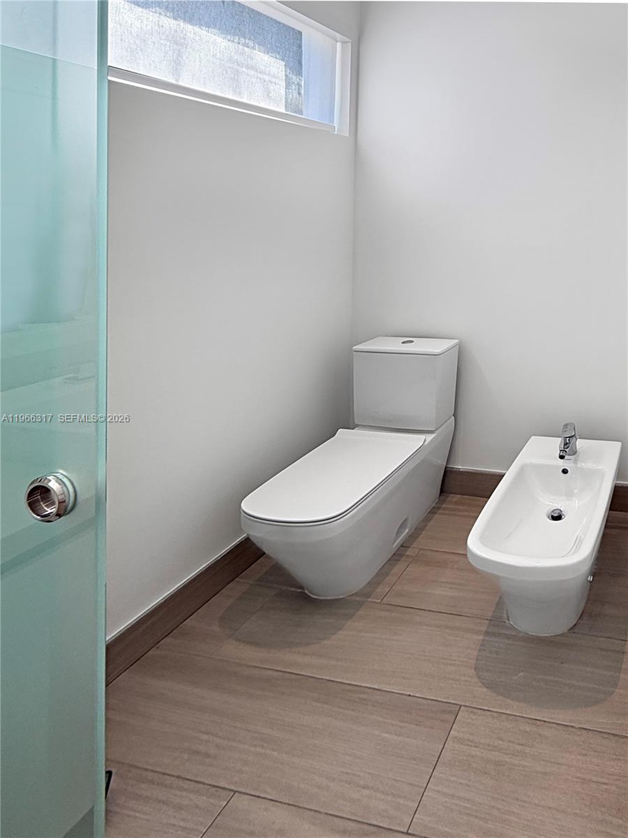 WESTON ESTATES - Residential