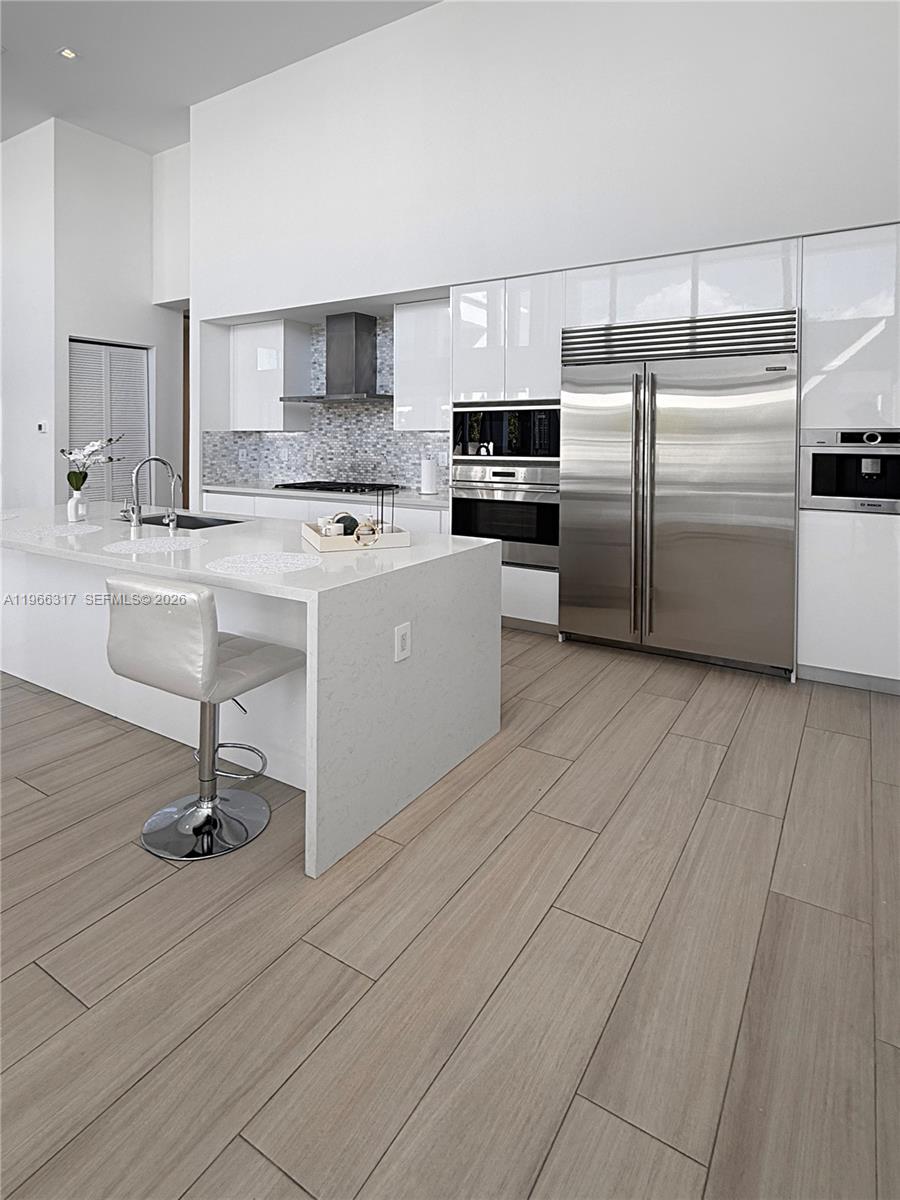 WESTON ESTATES - Residential