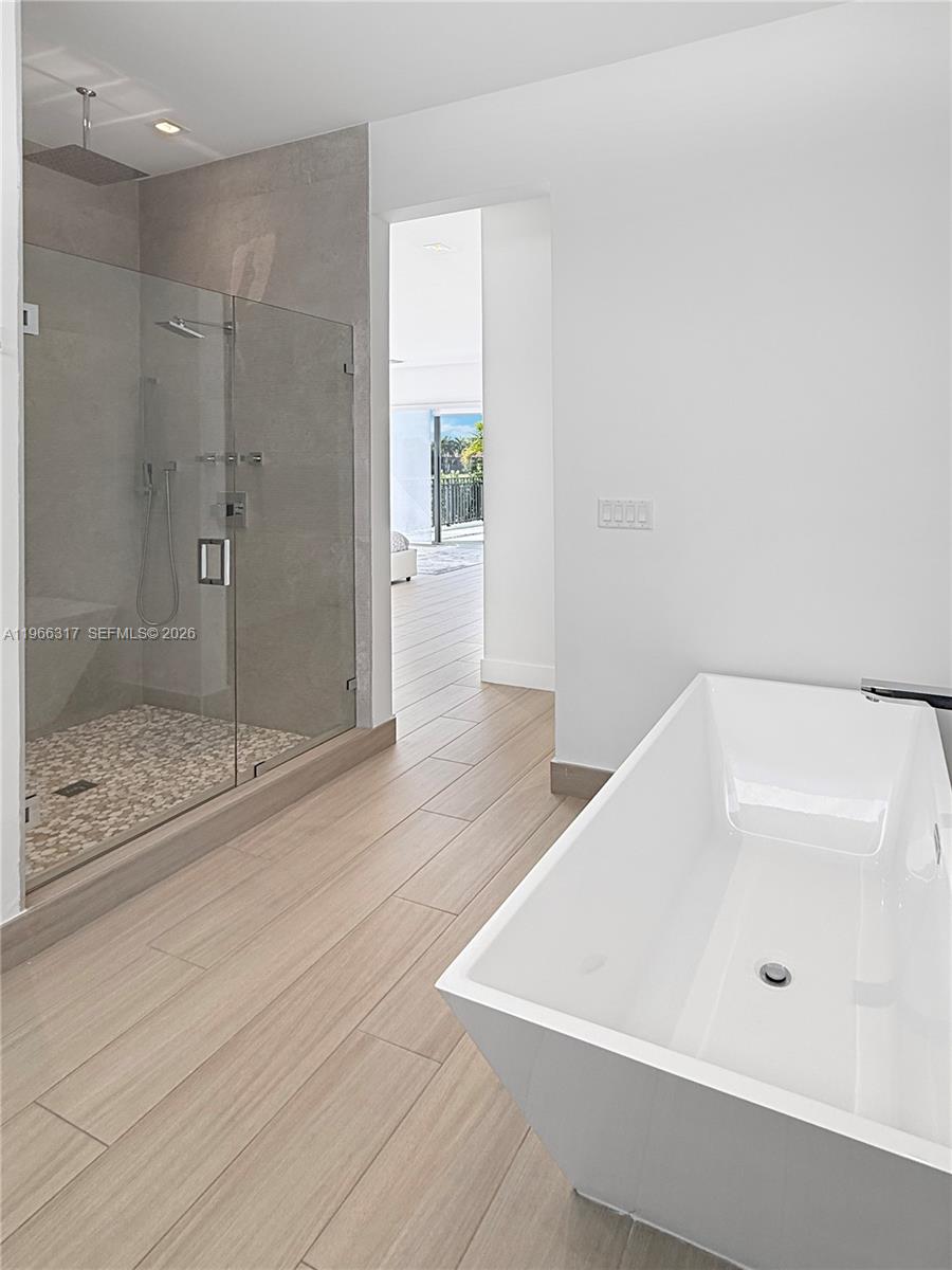 WESTON ESTATES - Residential