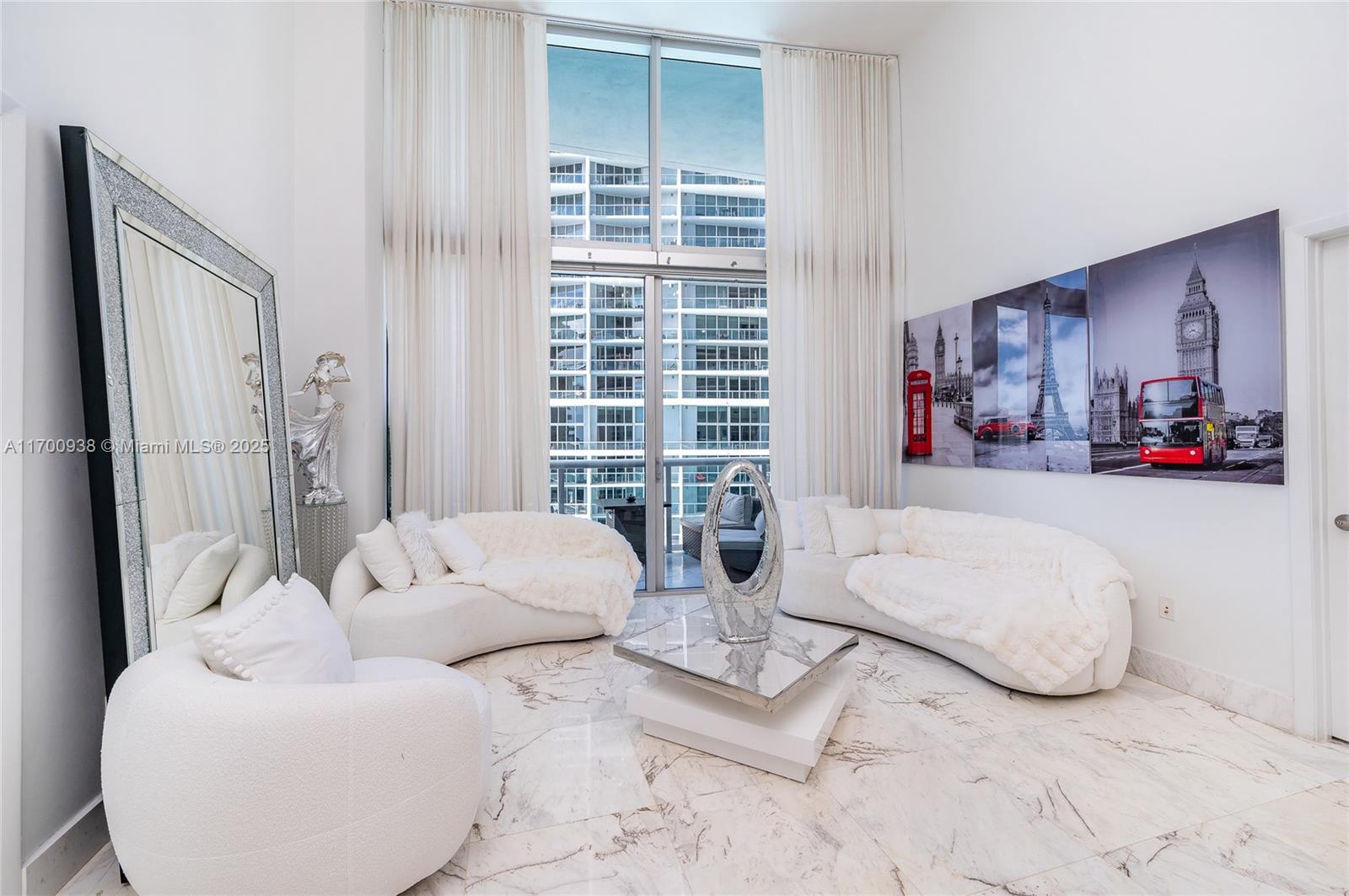 475 Brickell Ave 2209
