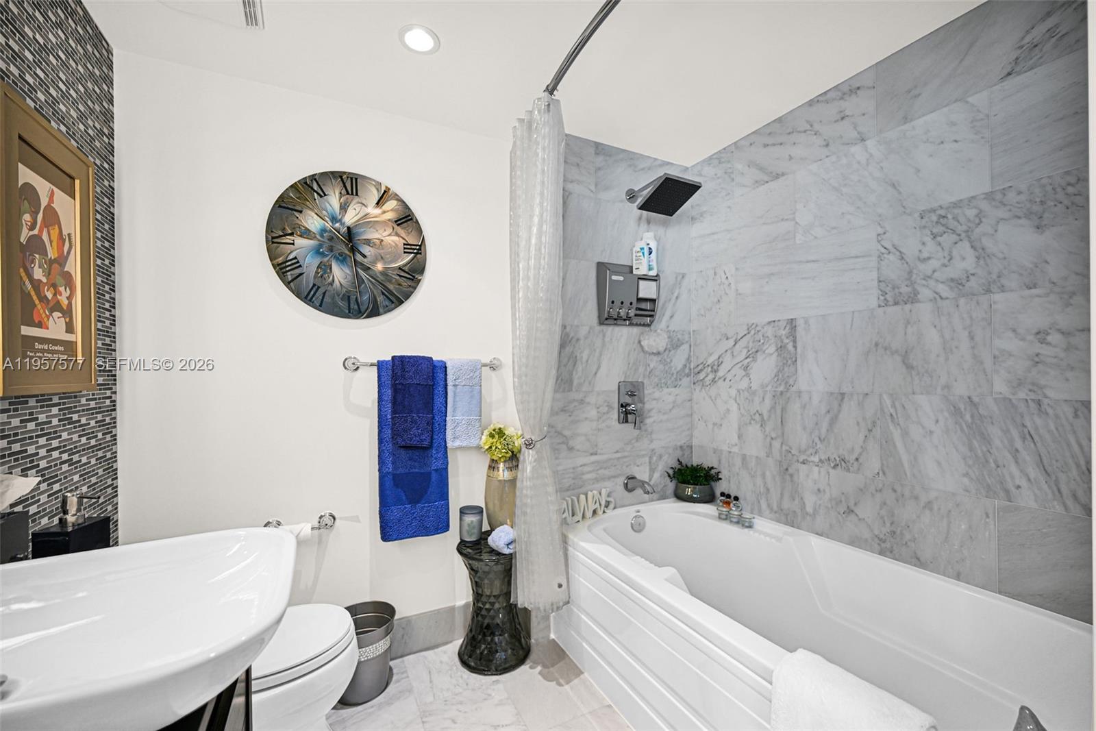 NEO VERTIKA CONDO - Residential Lease