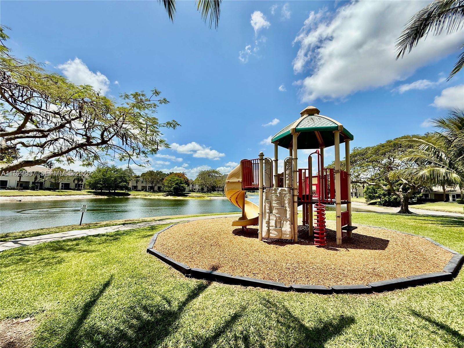 PALMBROOKE TOWNHOMES - Residential