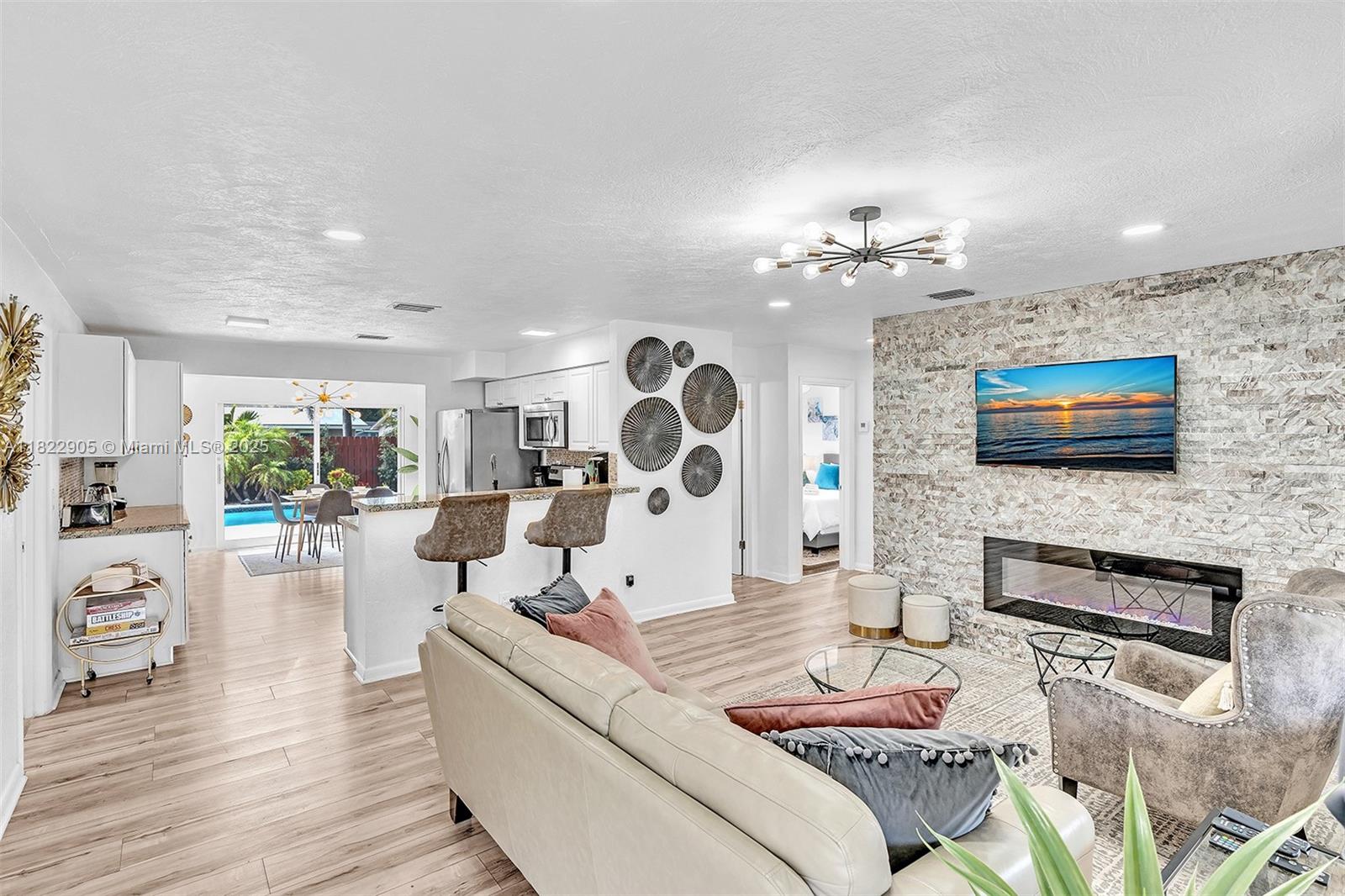 AVON HEIGHTS - Residential Lease