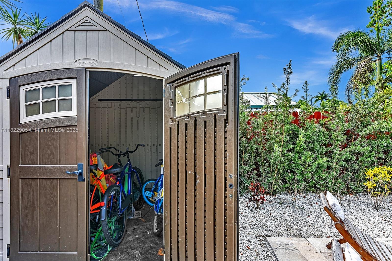 AVON HEIGHTS - Residential Lease