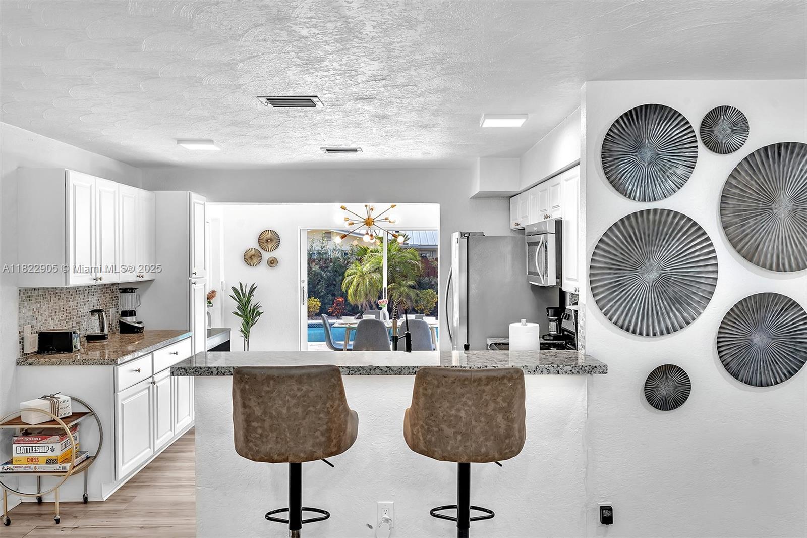 AVON HEIGHTS - Residential Lease