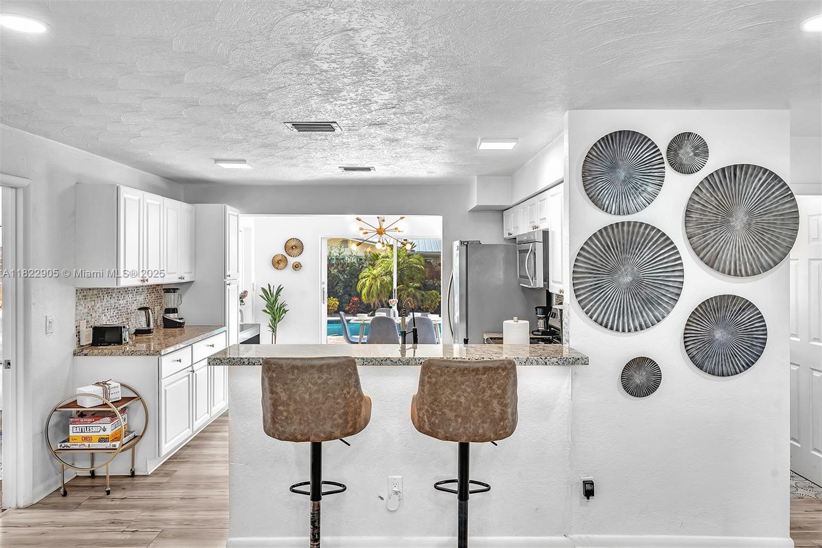 AVON HEIGHTS - Residential Lease