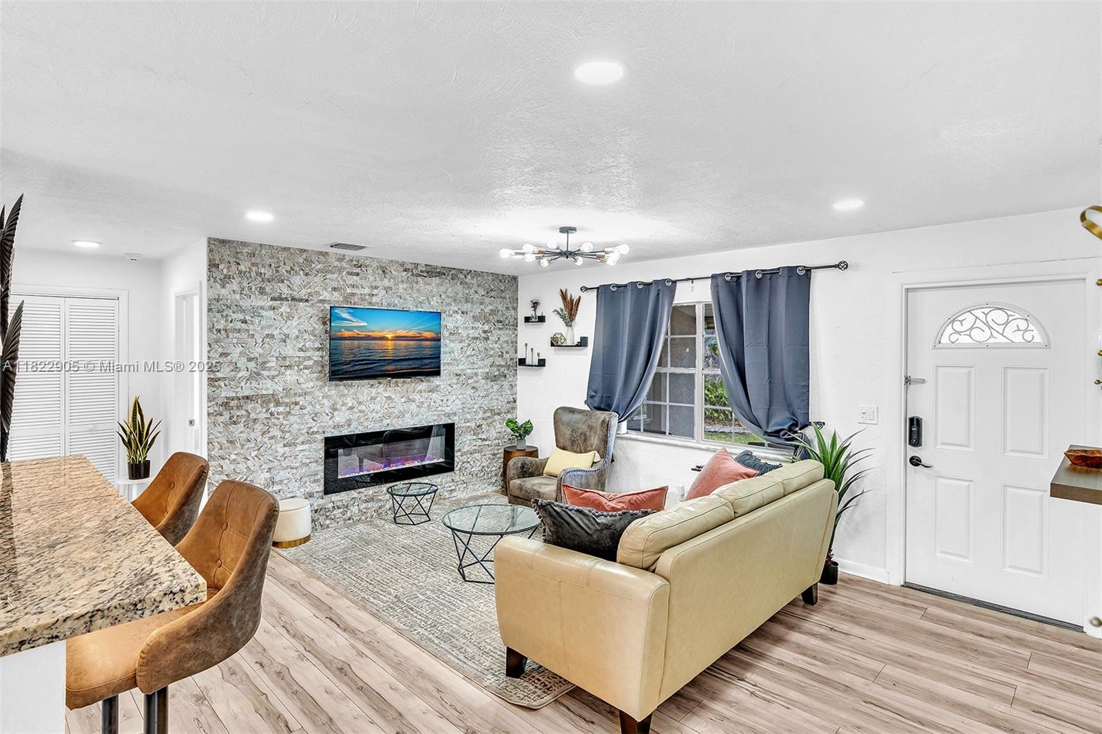 AVON HEIGHTS - Residential Lease