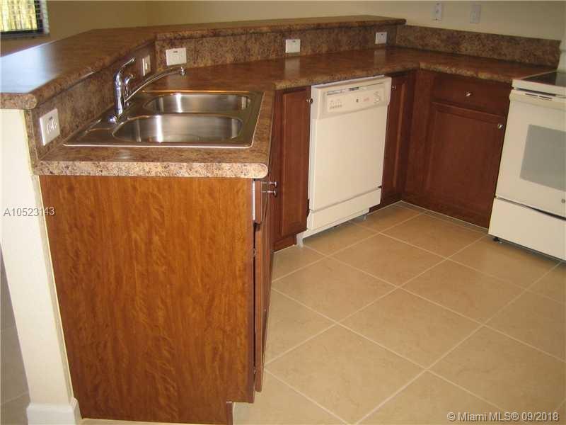 SILVER PALM EAST SEC THRE - Residential Lease