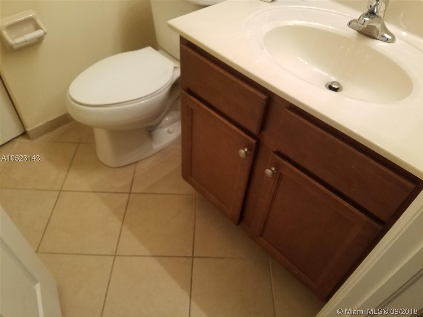 SILVER PALM EAST SEC THRE - Residential Lease