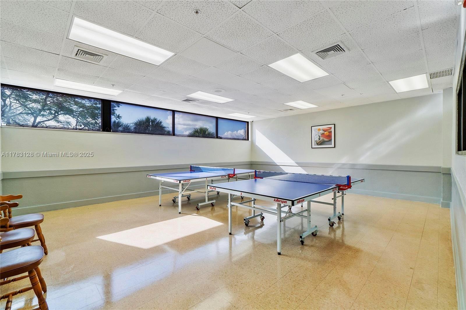 LAUDERDALE WEST 3 SEC - Residential