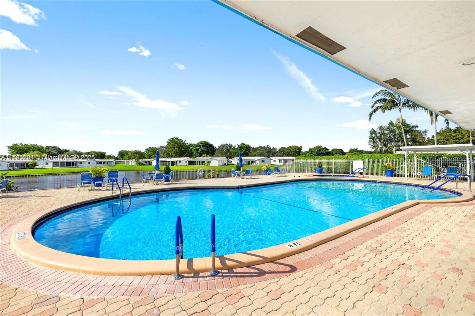 LAUDERDALE WEST 3 SEC - Residential