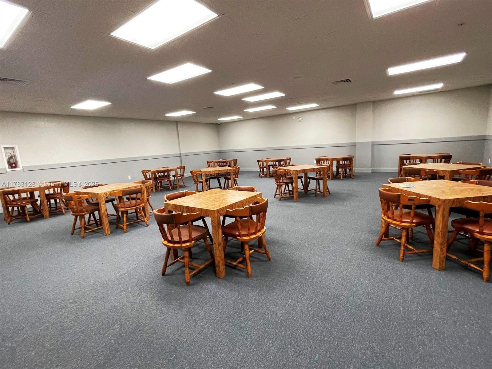 LAUDERDALE WEST 3 SEC - Residential