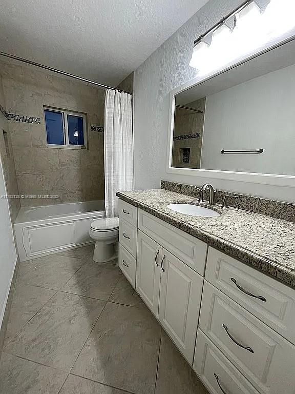 LAUDERDALE WEST 3 SEC - Residential