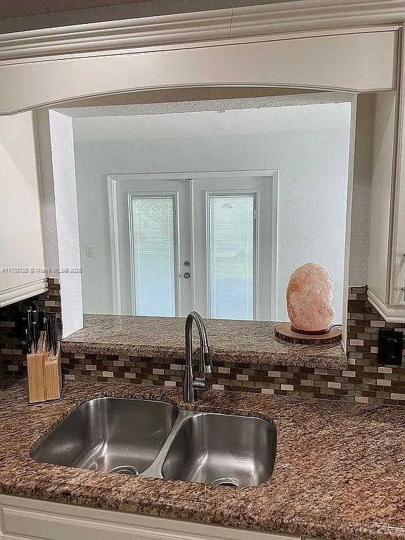 LAUDERDALE WEST 3 SEC - Residential