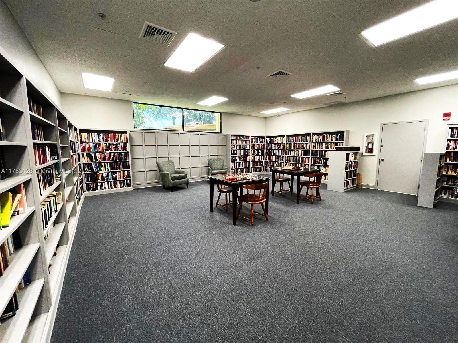 LAUDERDALE WEST 3 SEC - Residential