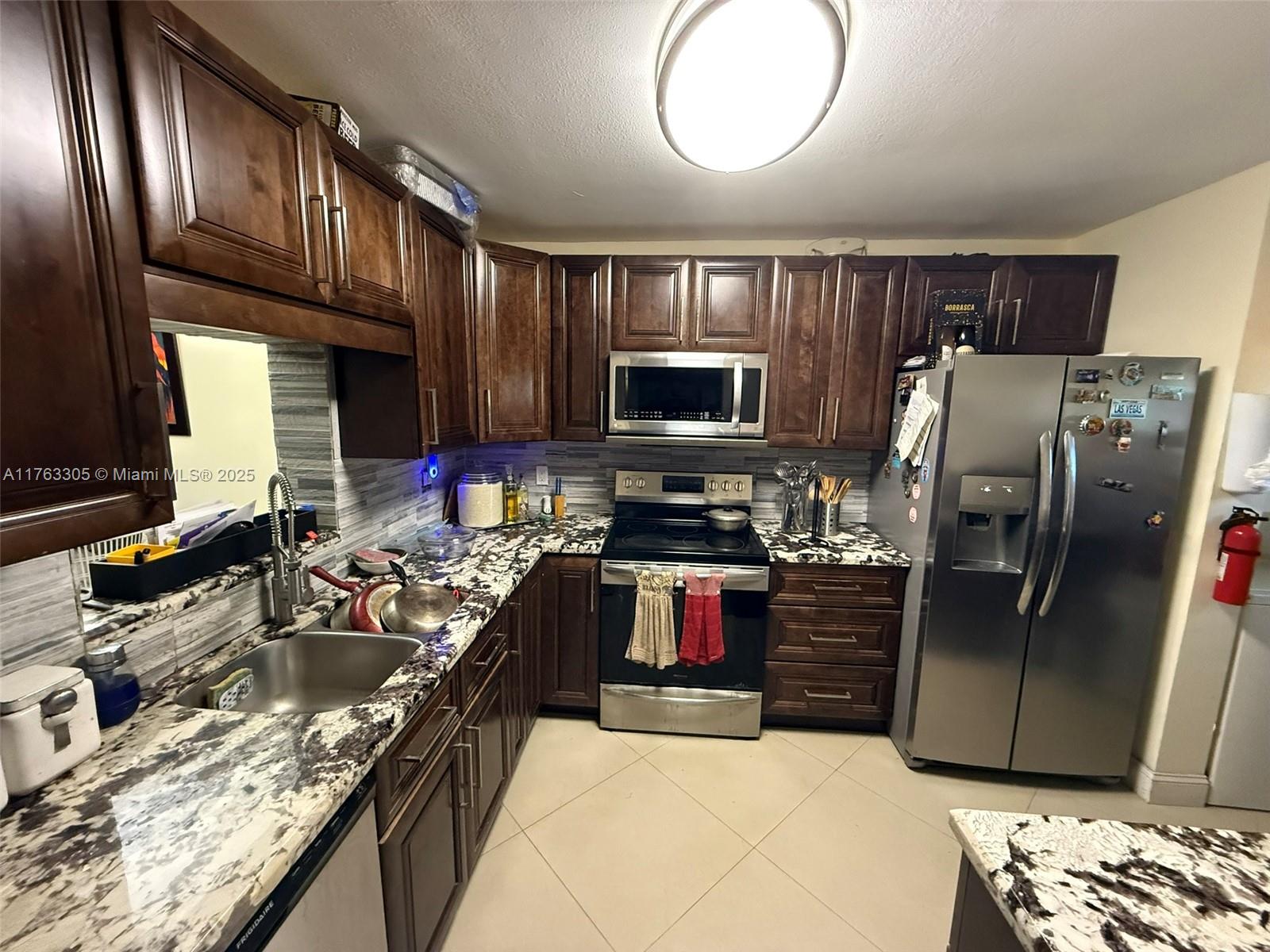8041 Southgate Blvd H4