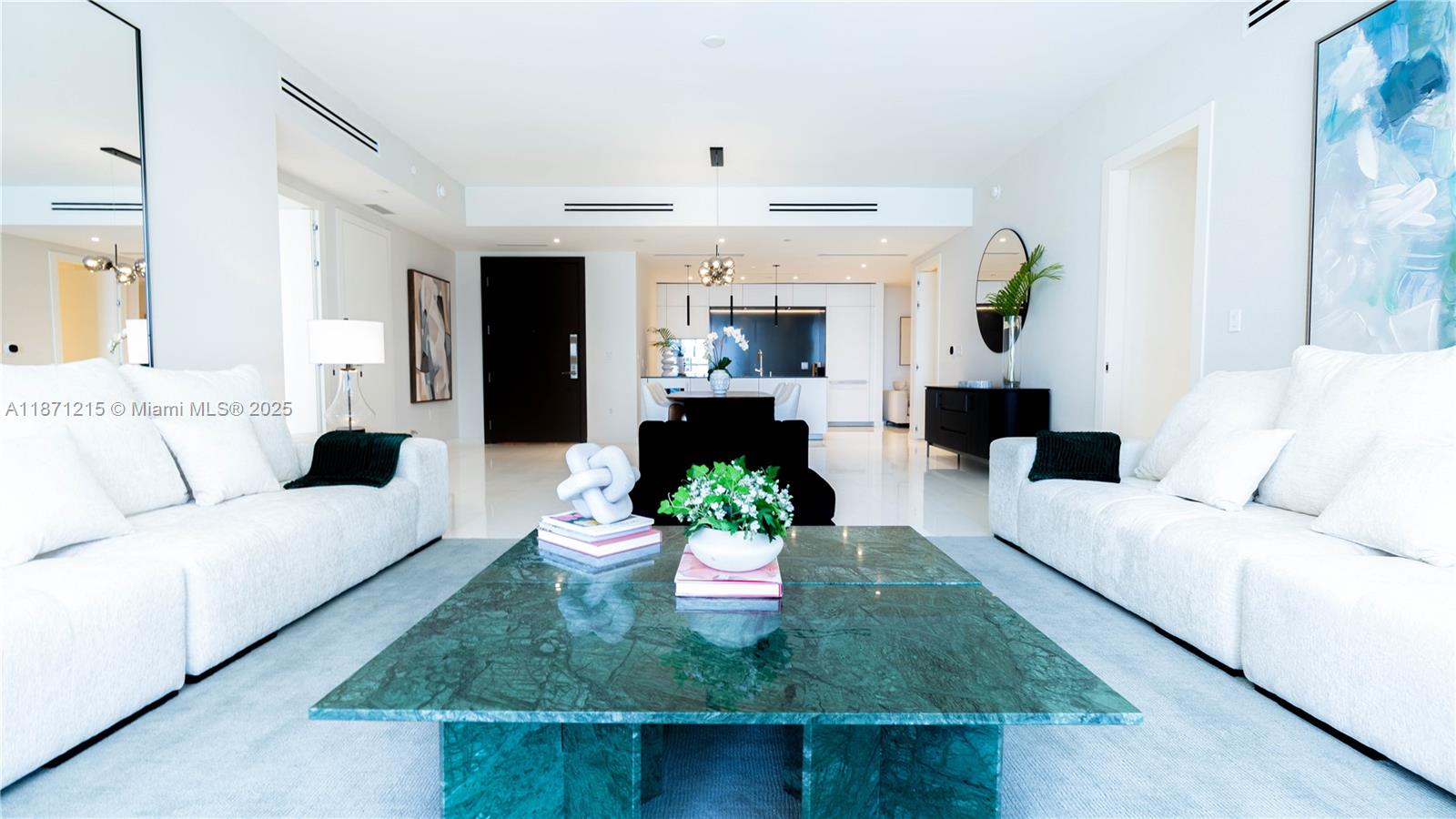 300 BISCAYNE BLVD WAY COND - Residential