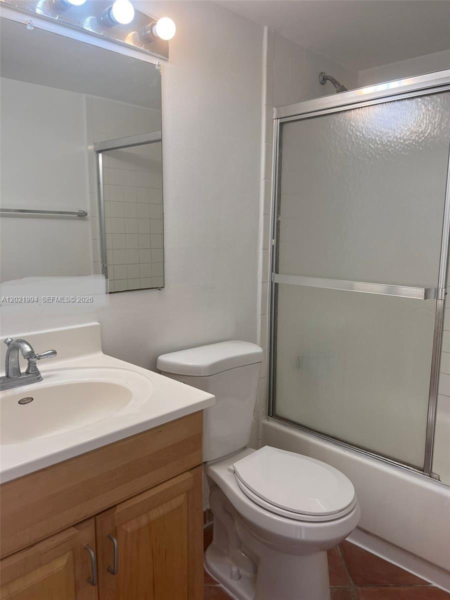 NORTH BAY VILLAS CONDO - Residential