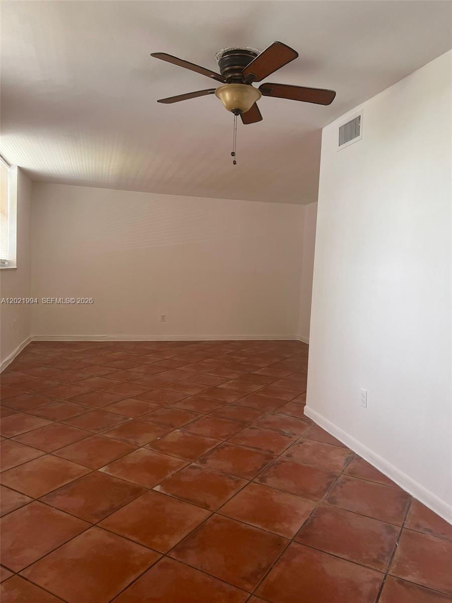 NORTH BAY VILLAS CONDO - Residential