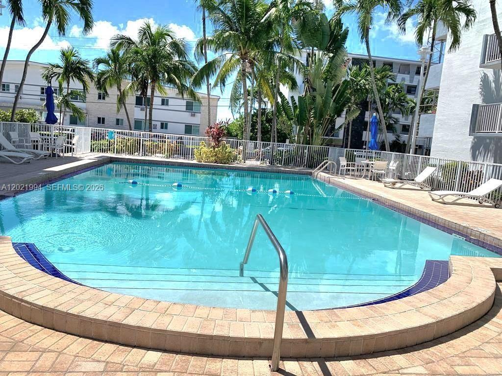 NORTH BAY VILLAS CONDO - Residential