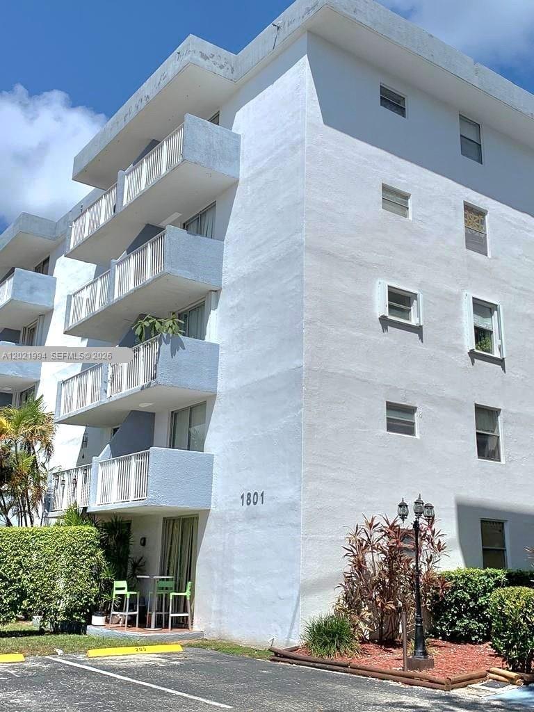 NORTH BAY VILLAS CONDO - Residential