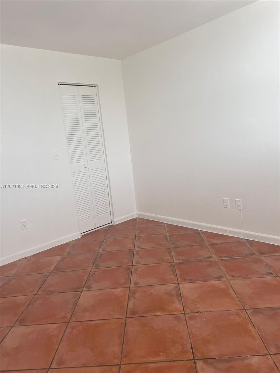 NORTH BAY VILLAS CONDO - Residential