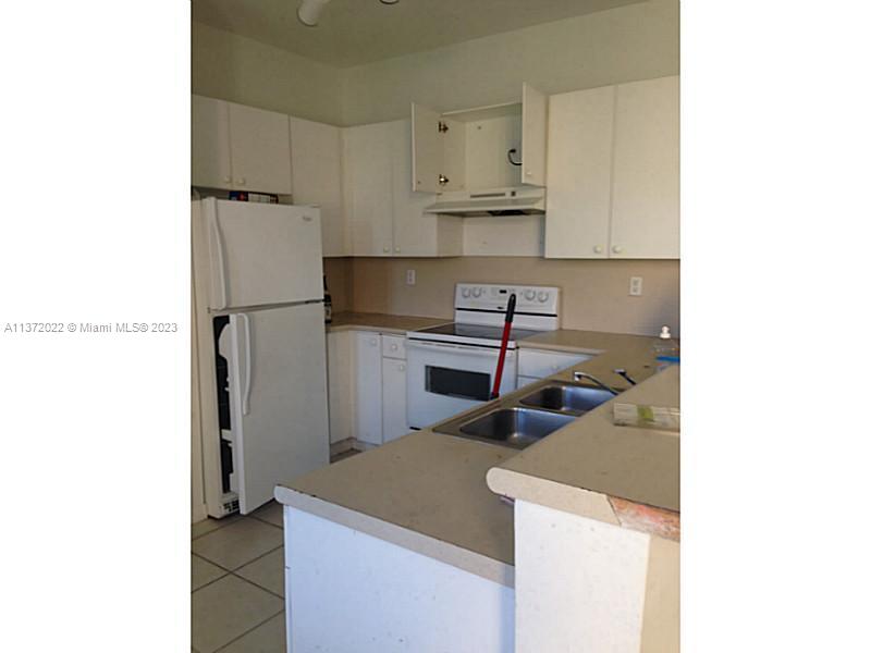 4 bedroom 3 bathroom home