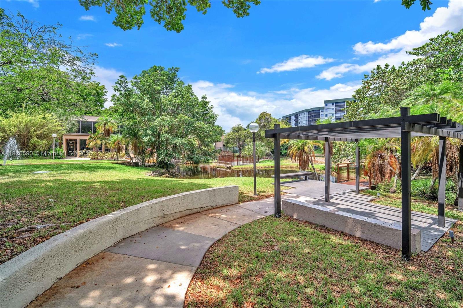 CYPRESS BEND I-A CONDO - Residential