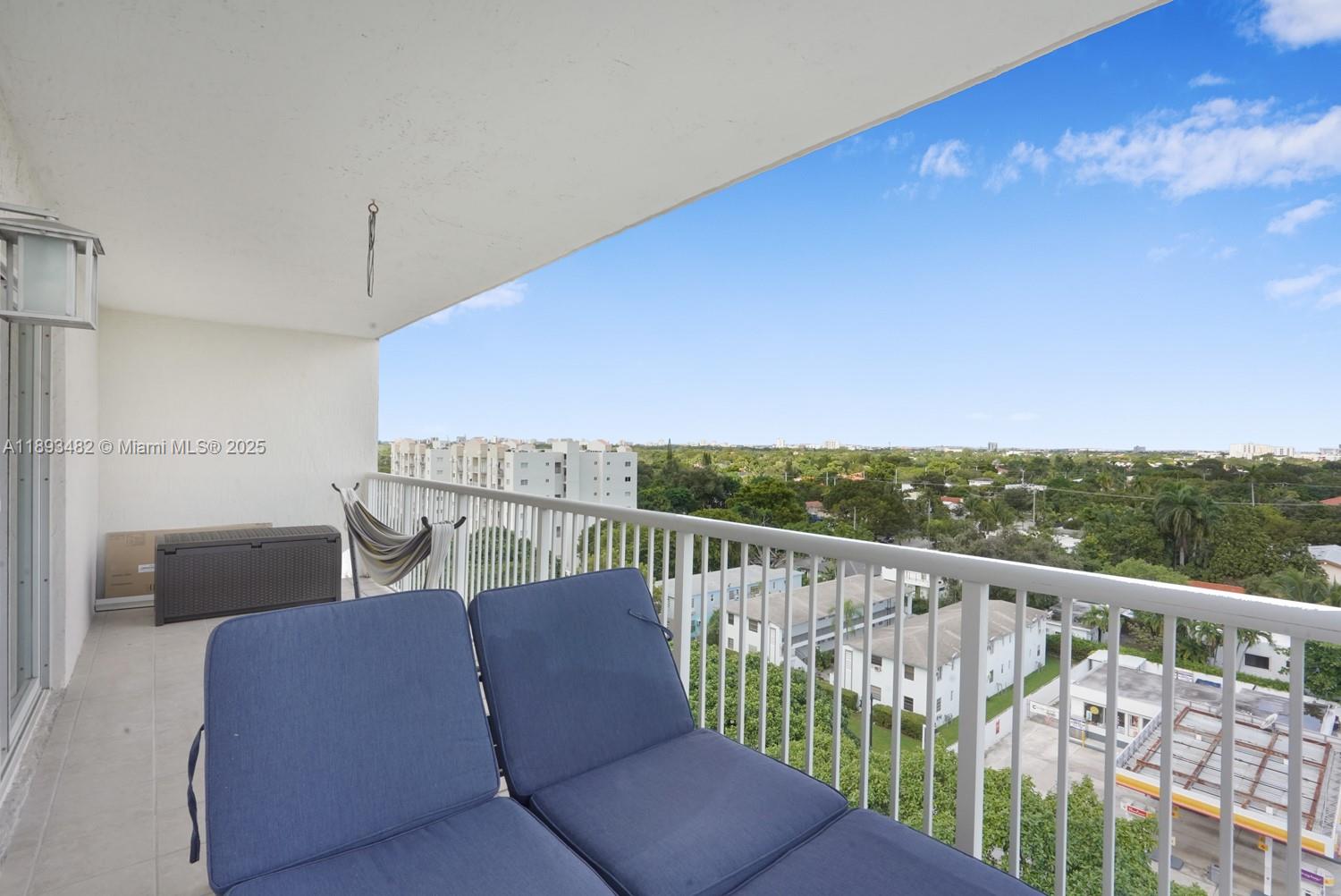 MARQUIS I OF CORAL WAY CO - Residential Lease