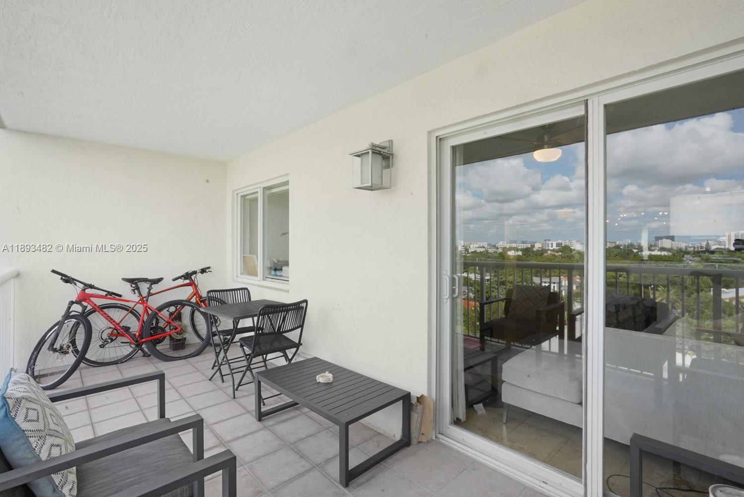 MARQUIS I OF CORAL WAY CO - Residential Lease