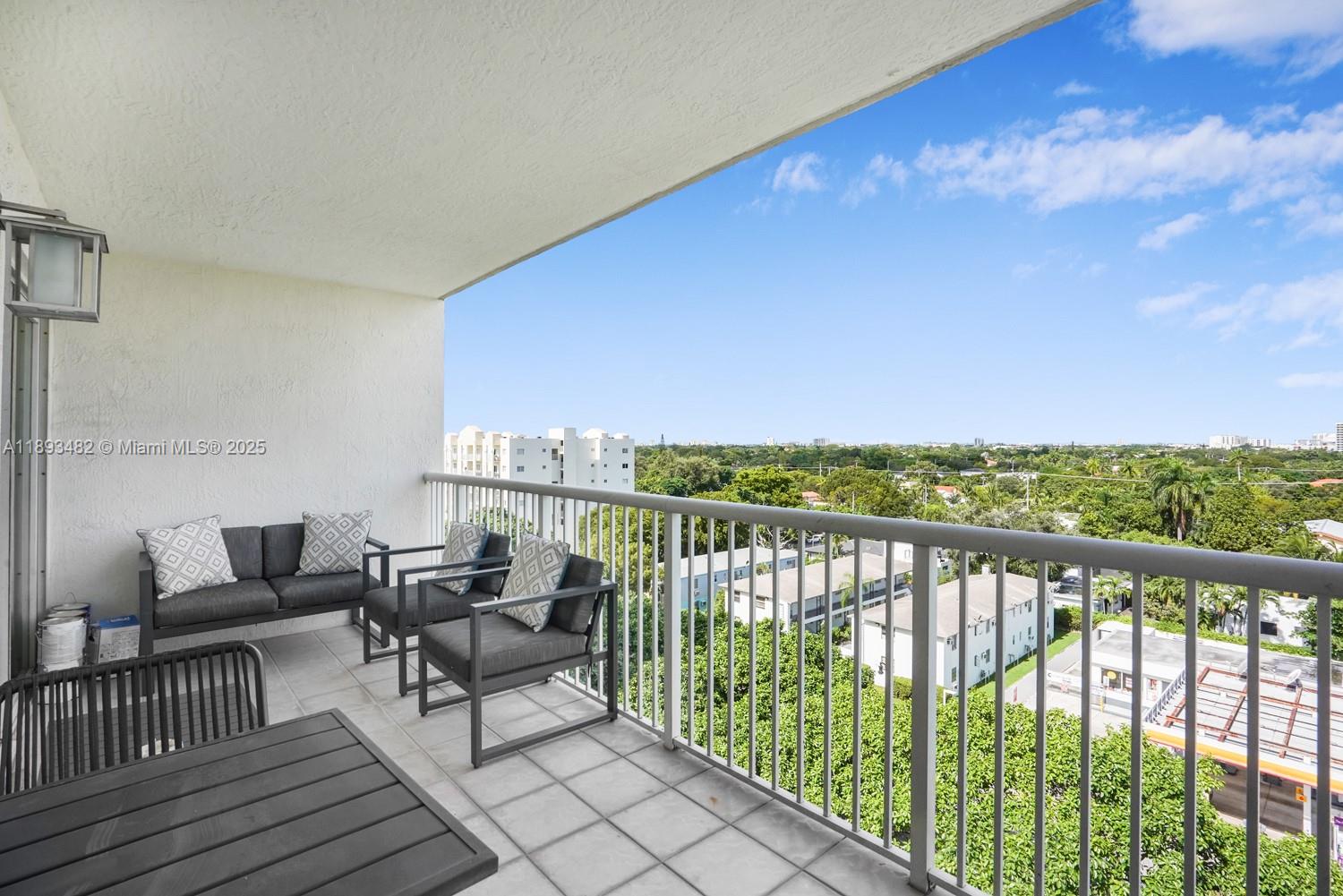 MARQUIS I OF CORAL WAY CO - Residential Lease