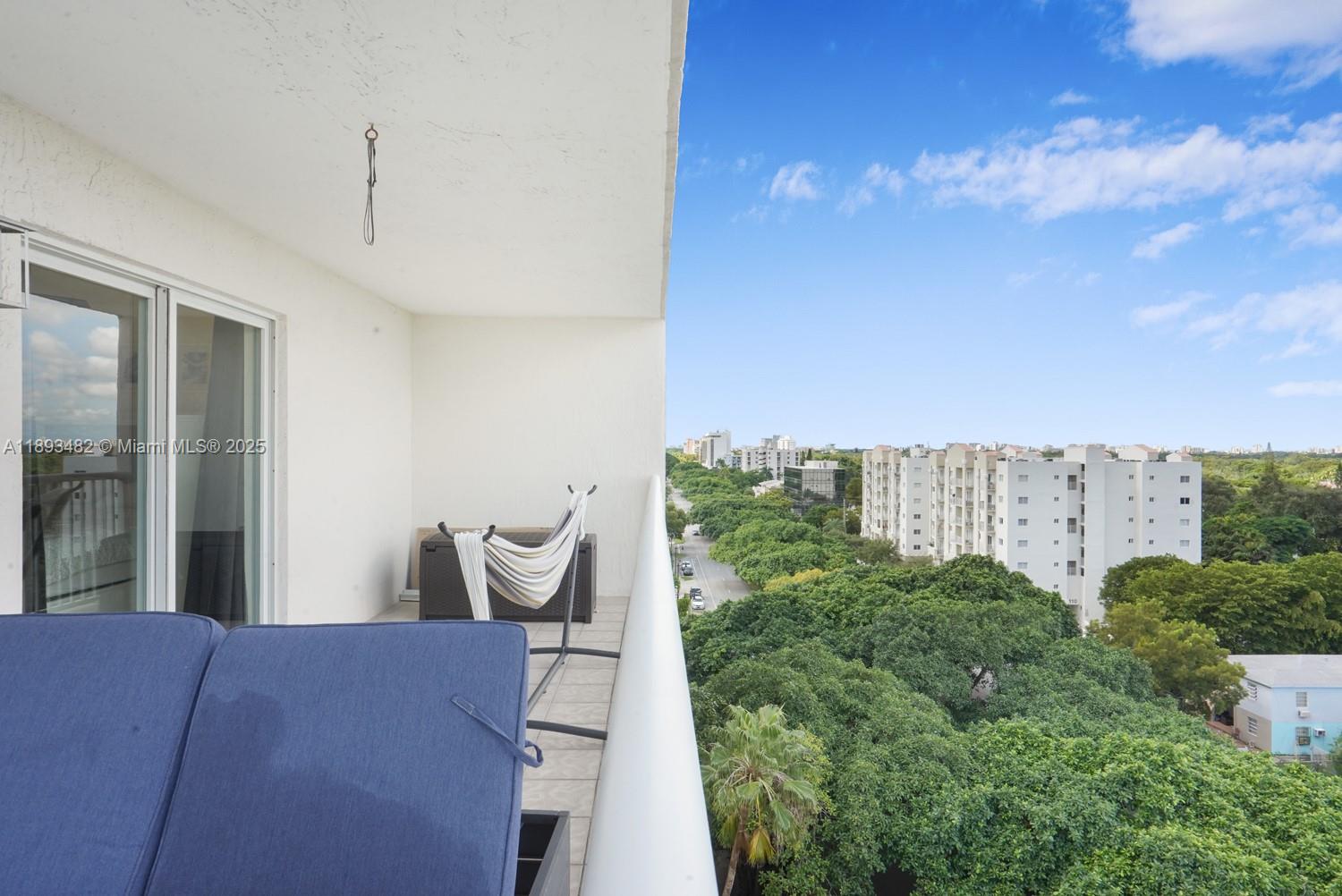 MARQUIS I OF CORAL WAY CO - Residential Lease