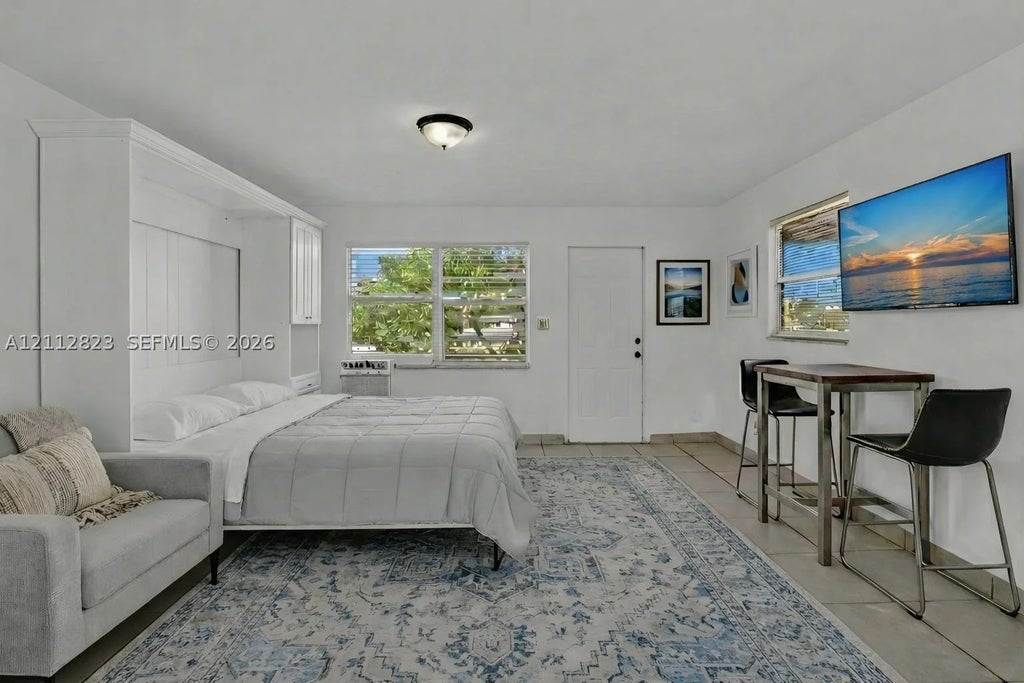 Photo of 2417 N 19th Ave #8, Hollywood, FL 33020 (MLS # A12112823)