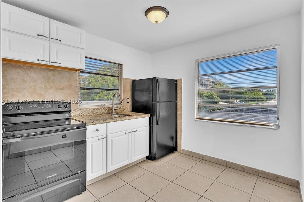 Photo of 2417 N 19th Ave #8, Hollywood, FL 33020 (MLS # A12112823)