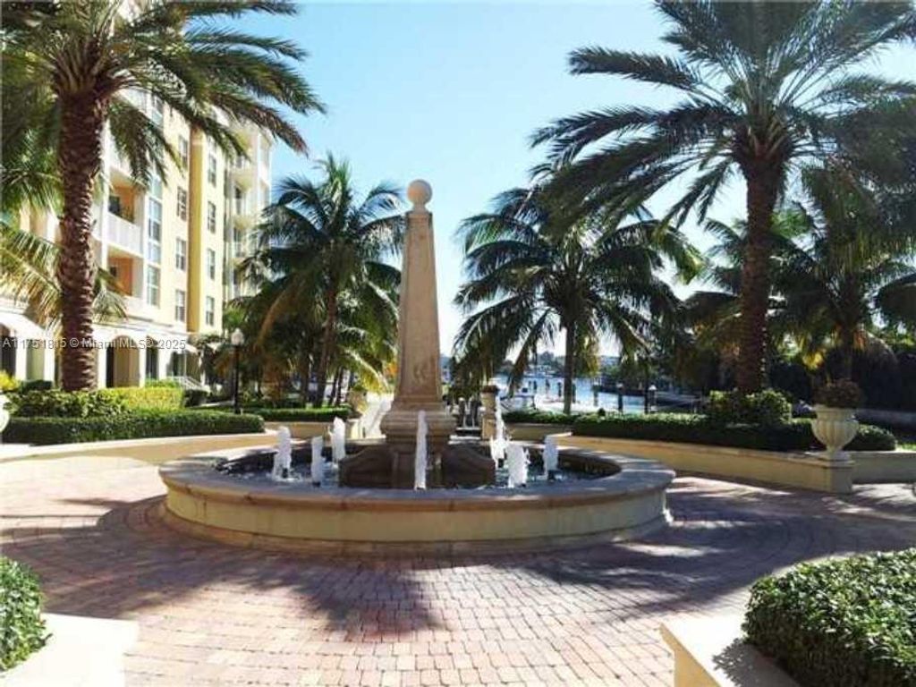 Photo of 804 E Windward Way #522, Lantana, FL 33462 (MLS # A11751815)