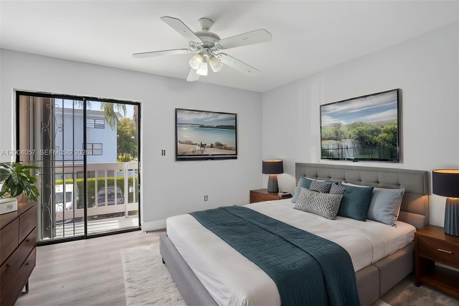 ANGELA CONDO - Residential