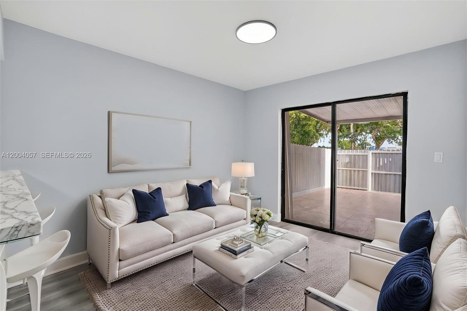 ANGELA CONDO - Residential