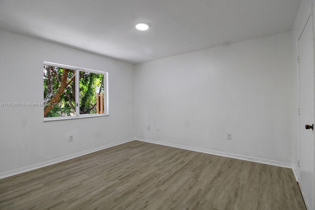 VENETIA GARDENS SOUTH CON - Residential