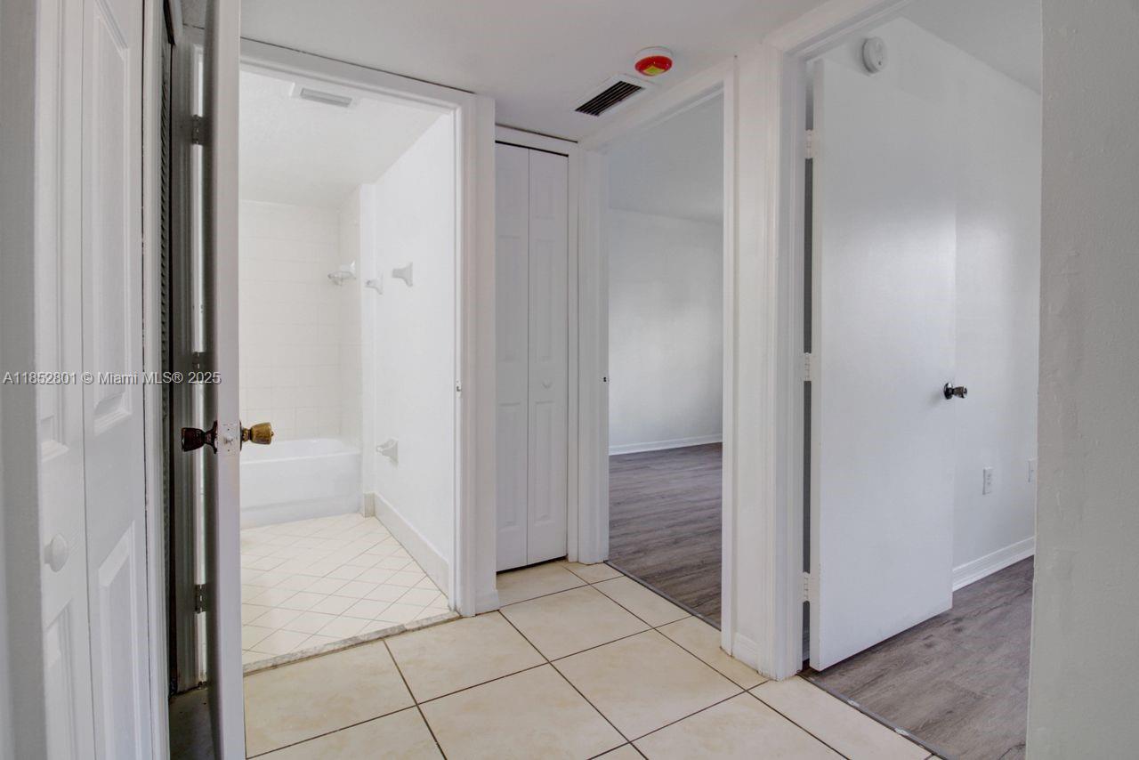 VENETIA GARDENS SOUTH CON - Residential