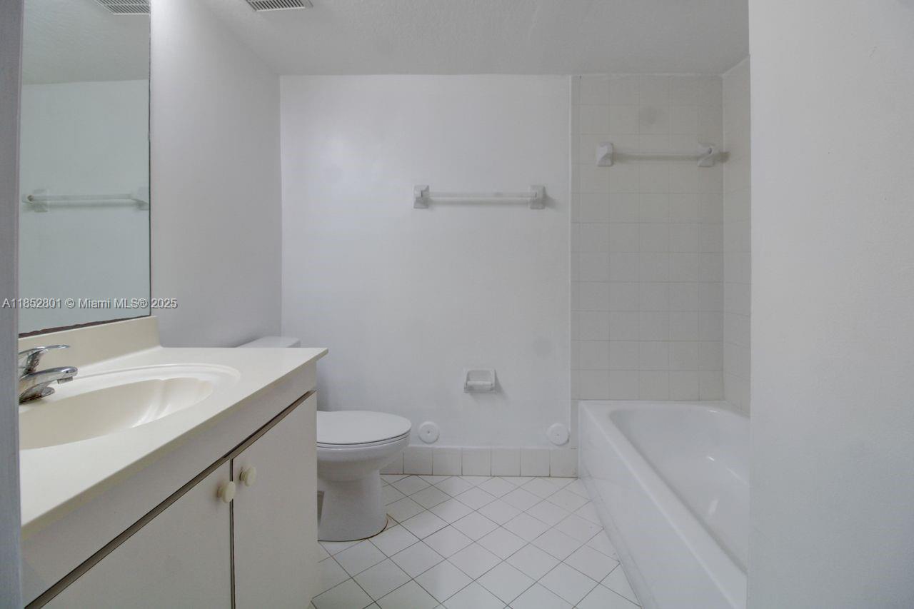 VENETIA GARDENS SOUTH CON - Residential