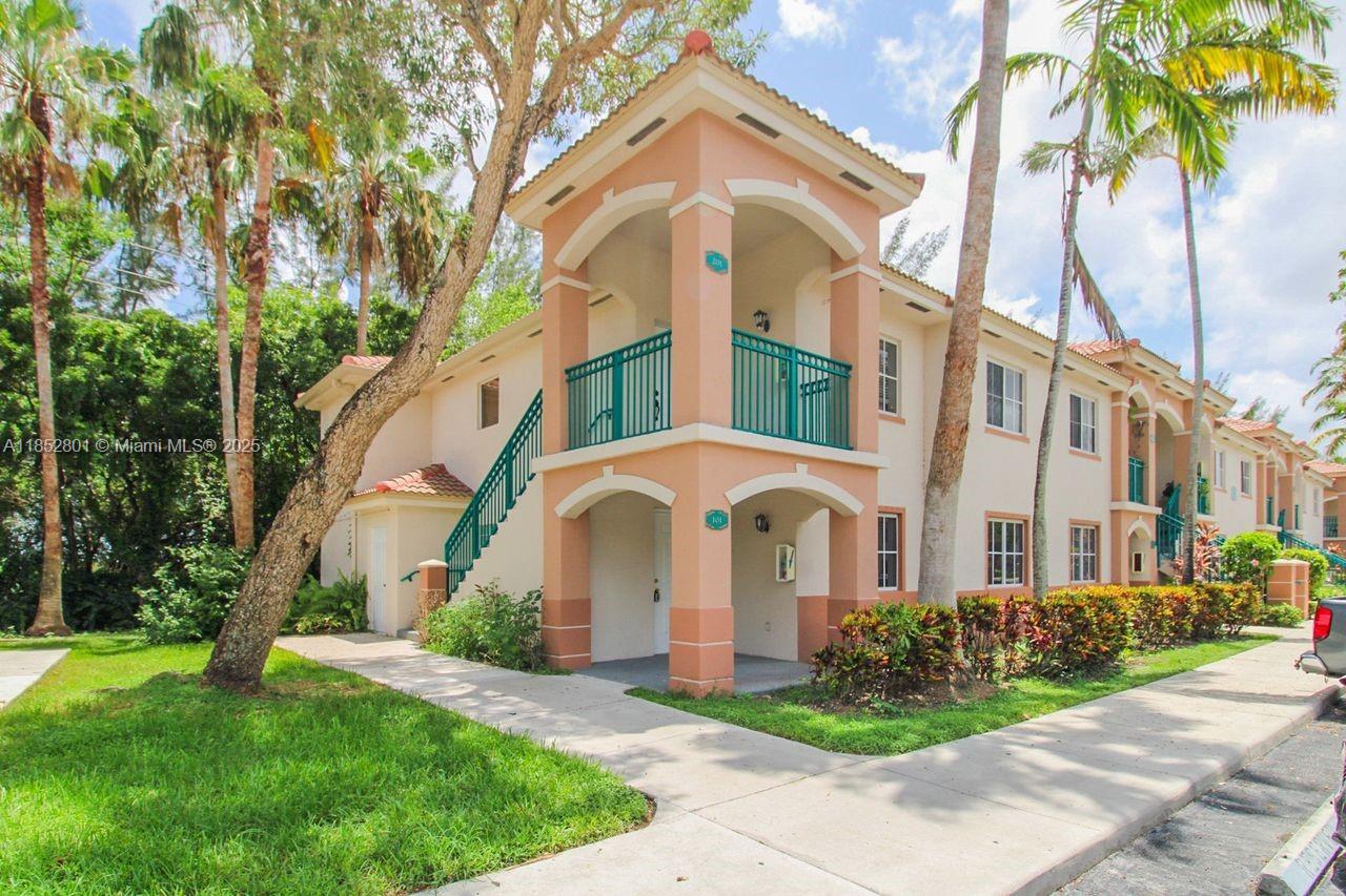 VENETIA GARDENS SOUTH CON - Residential