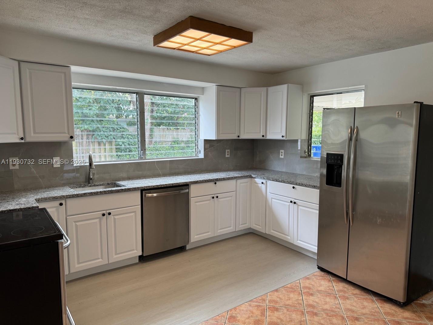 River Oaks - Residential Lease