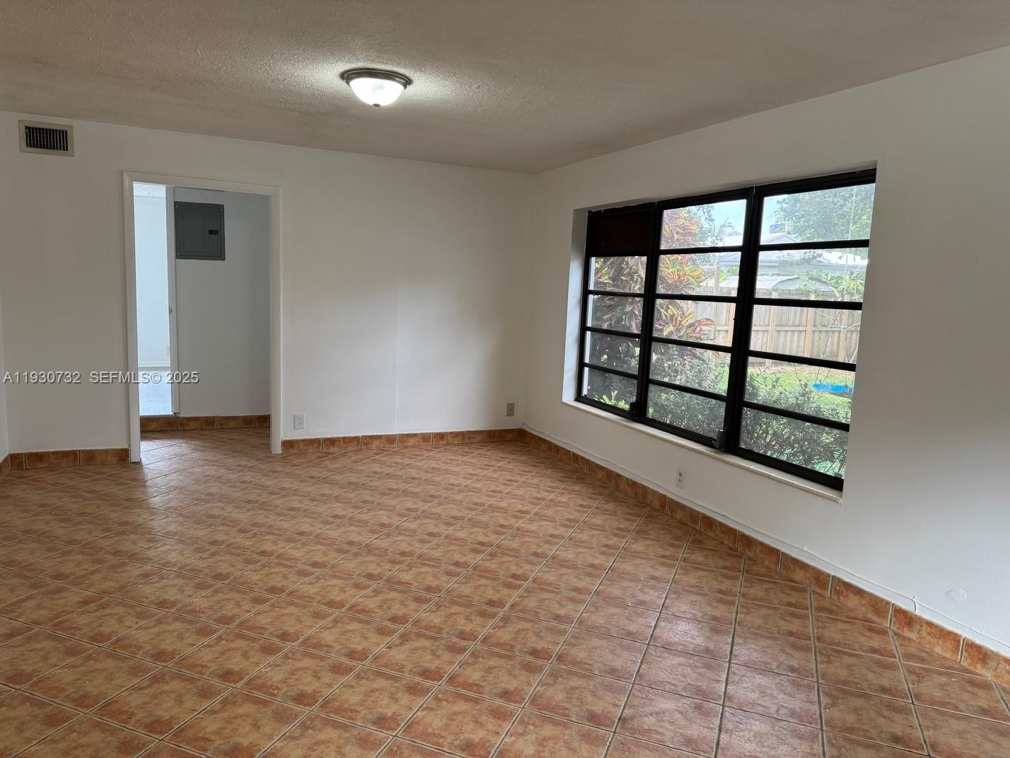 River Oaks - Residential Lease