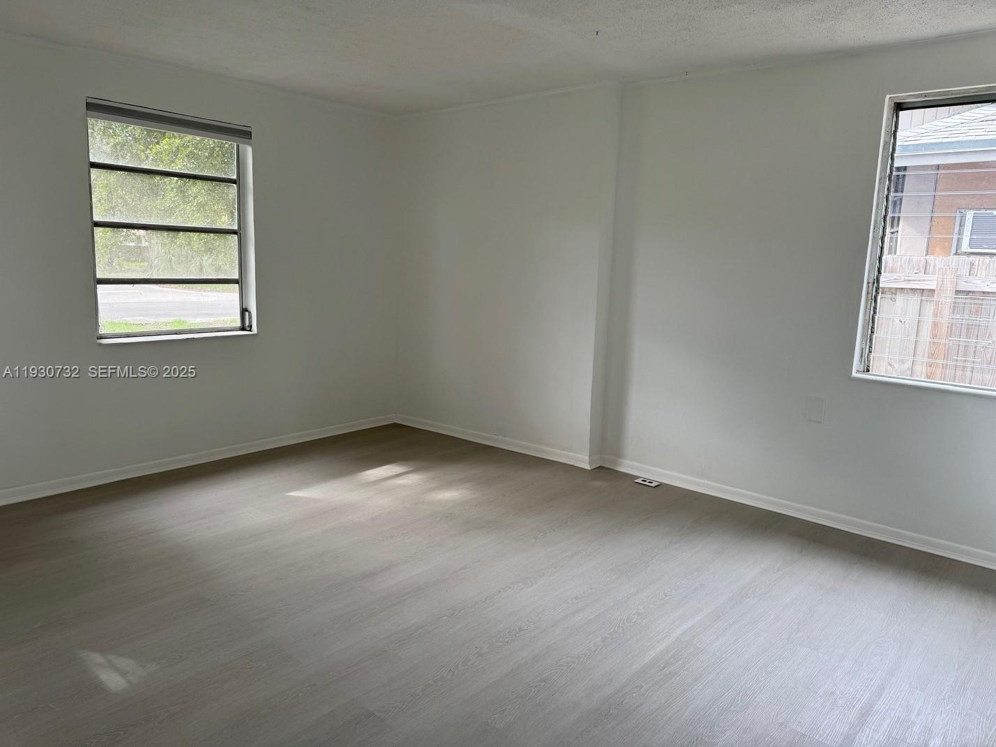 River Oaks - Residential Lease