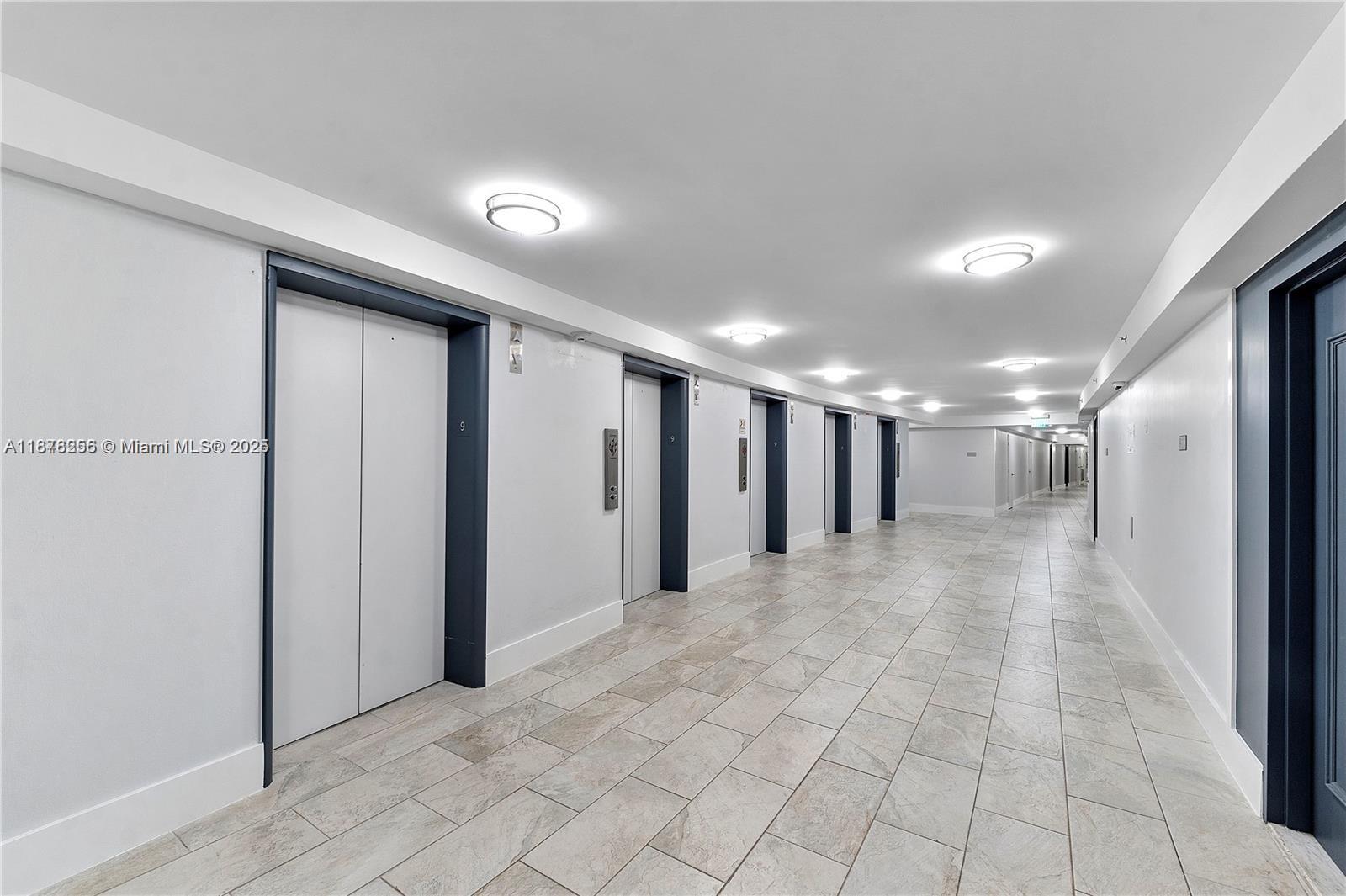 6039 Collins Ave 828