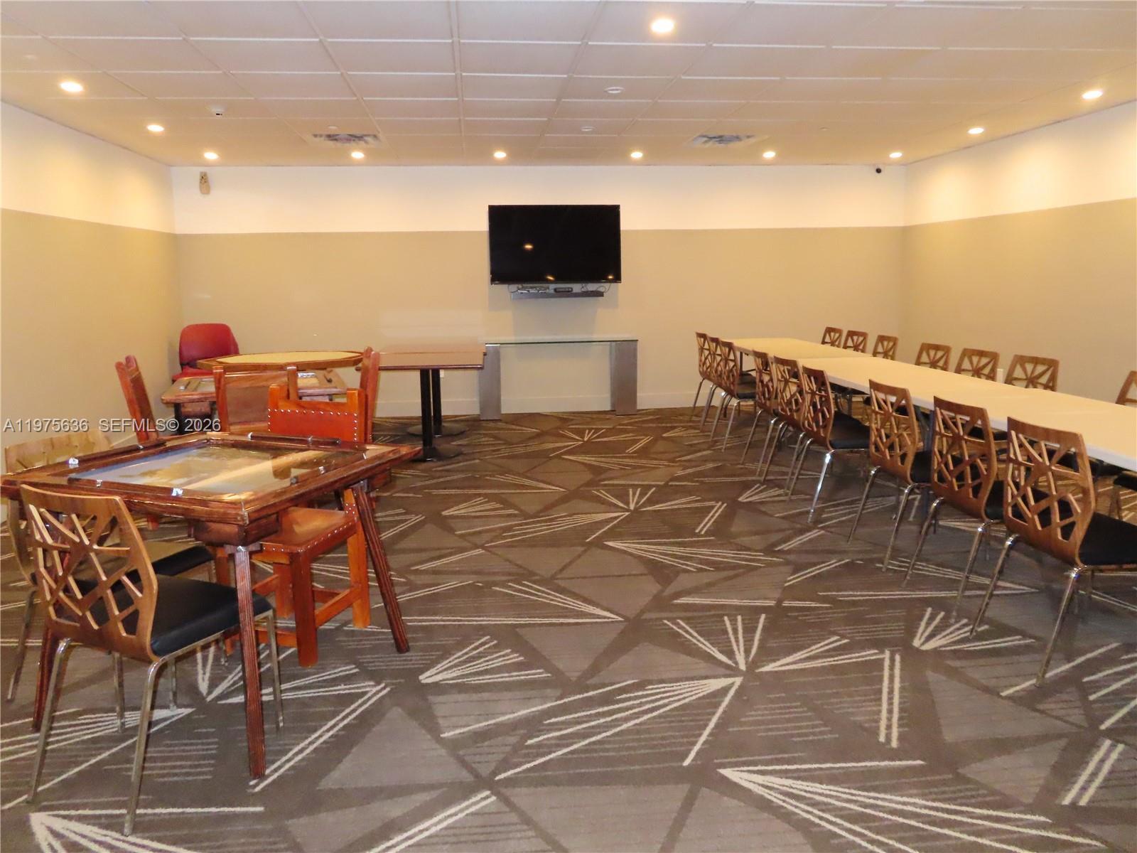 ARLEN BEACH CONDO - Residential Lease