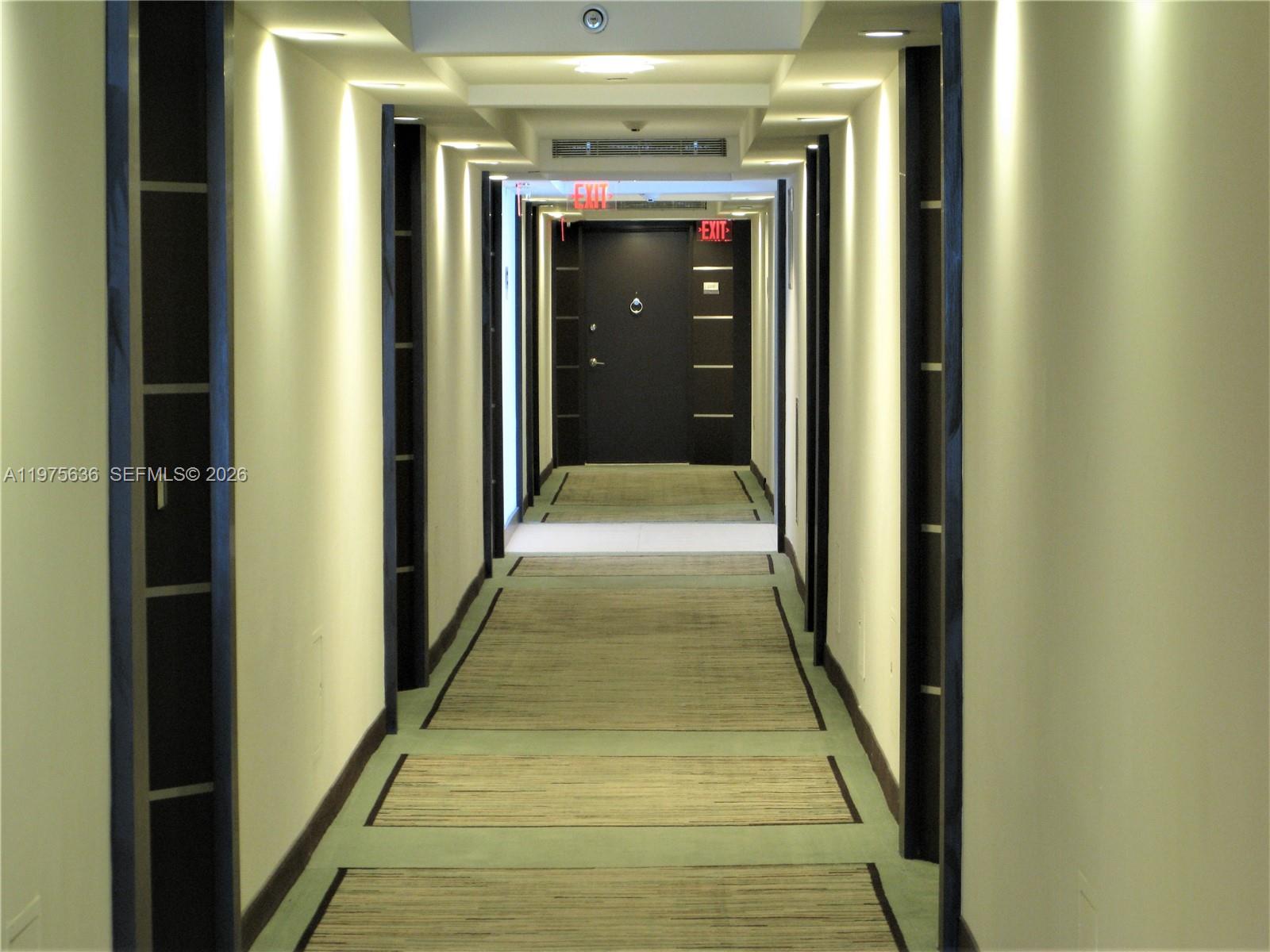 5701 Collins Ave 803