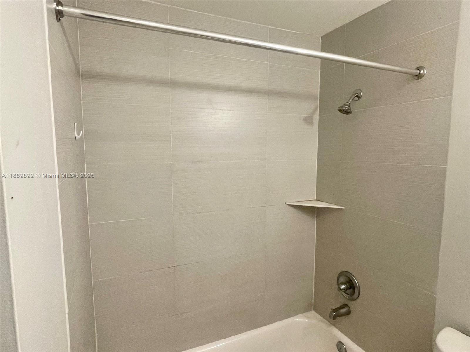 POMPANO ISLES SEC B - Residential Lease