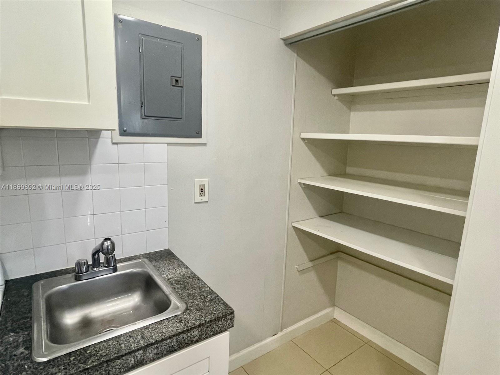 POMPANO ISLES SEC B - Residential Lease